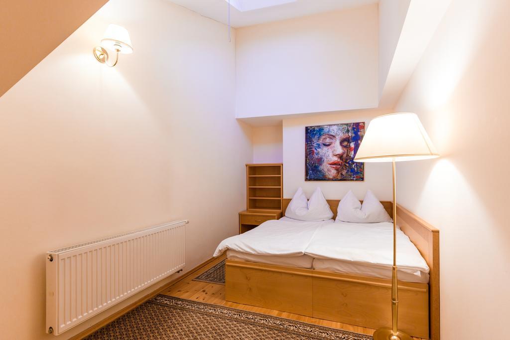 Hotel Maltezsky Kriz Karlovy Vary Dış mekan fotoğraf