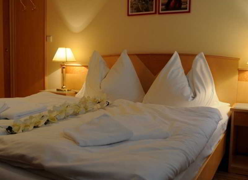 Hotel Maltezsky Kriz Karlovy Vary Dış mekan fotoğraf