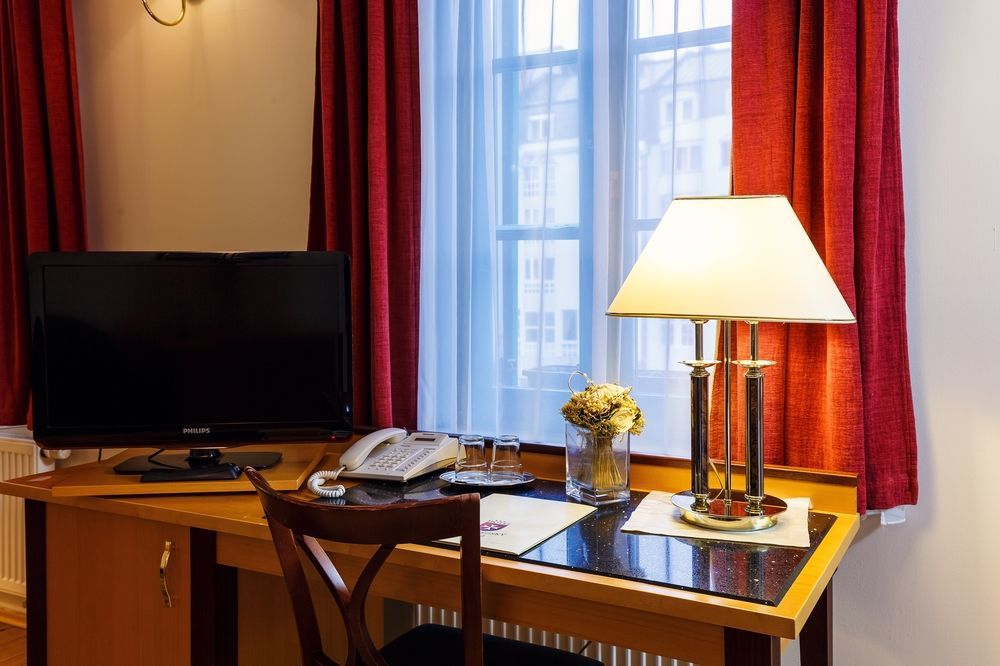 Hotel Maltezsky Kriz Karlovy Vary Dış mekan fotoğraf