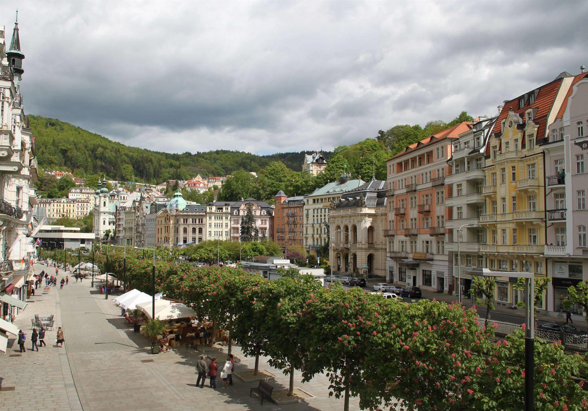 Hotel Maltezsky Kriz Karlovy Vary Dış mekan fotoğraf