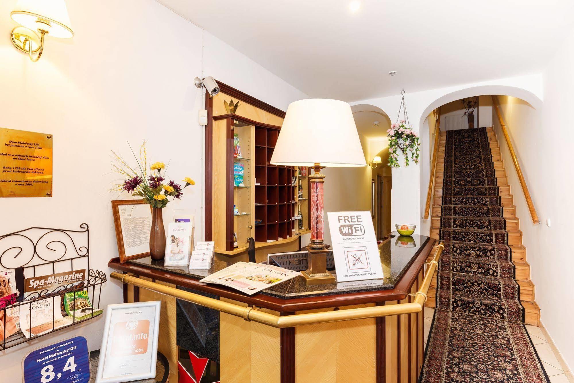 Hotel Maltezsky Kriz Karlovy Vary Dış mekan fotoğraf