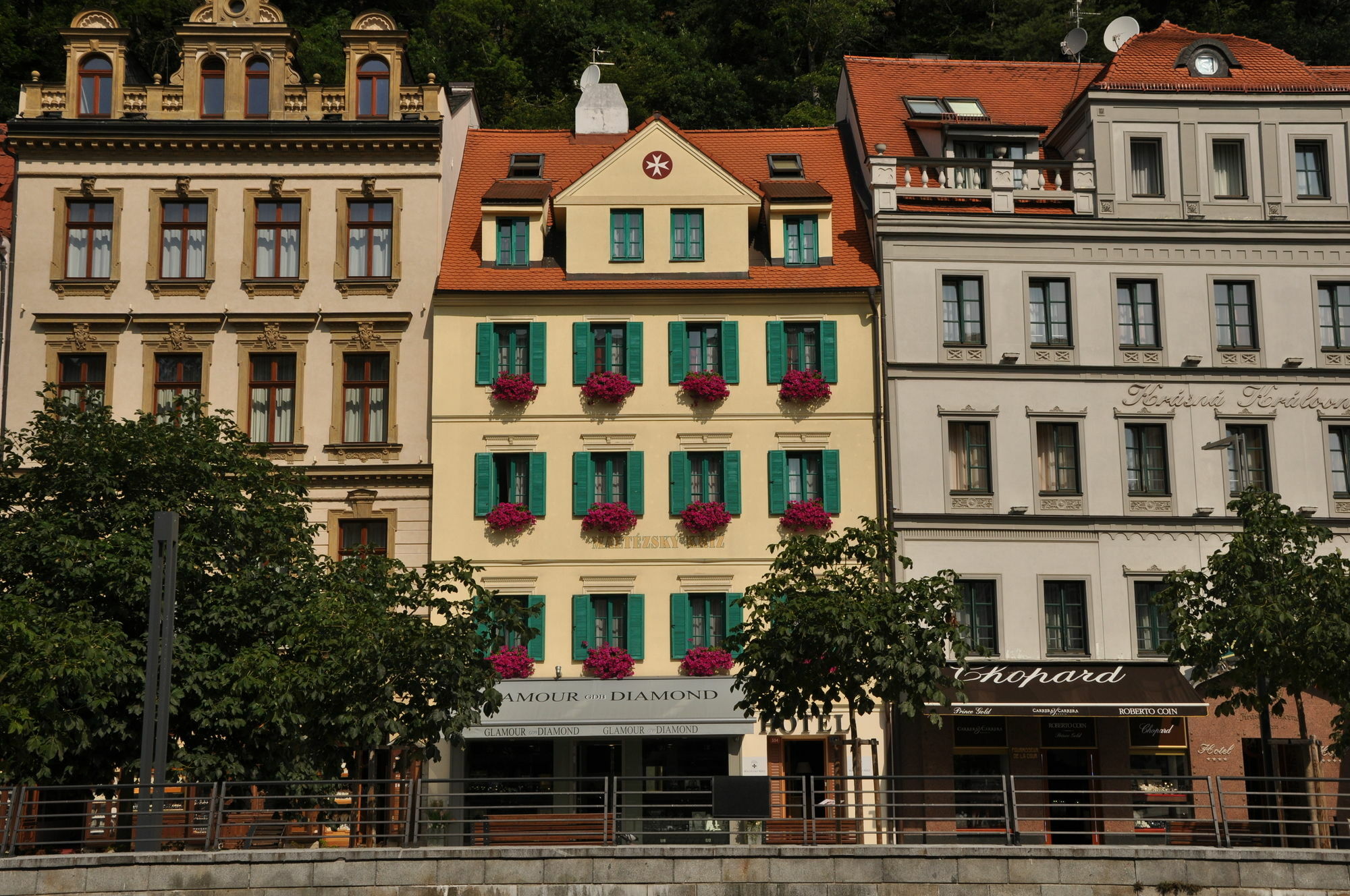 Hotel Maltezsky Kriz Karlovy Vary Dış mekan fotoğraf